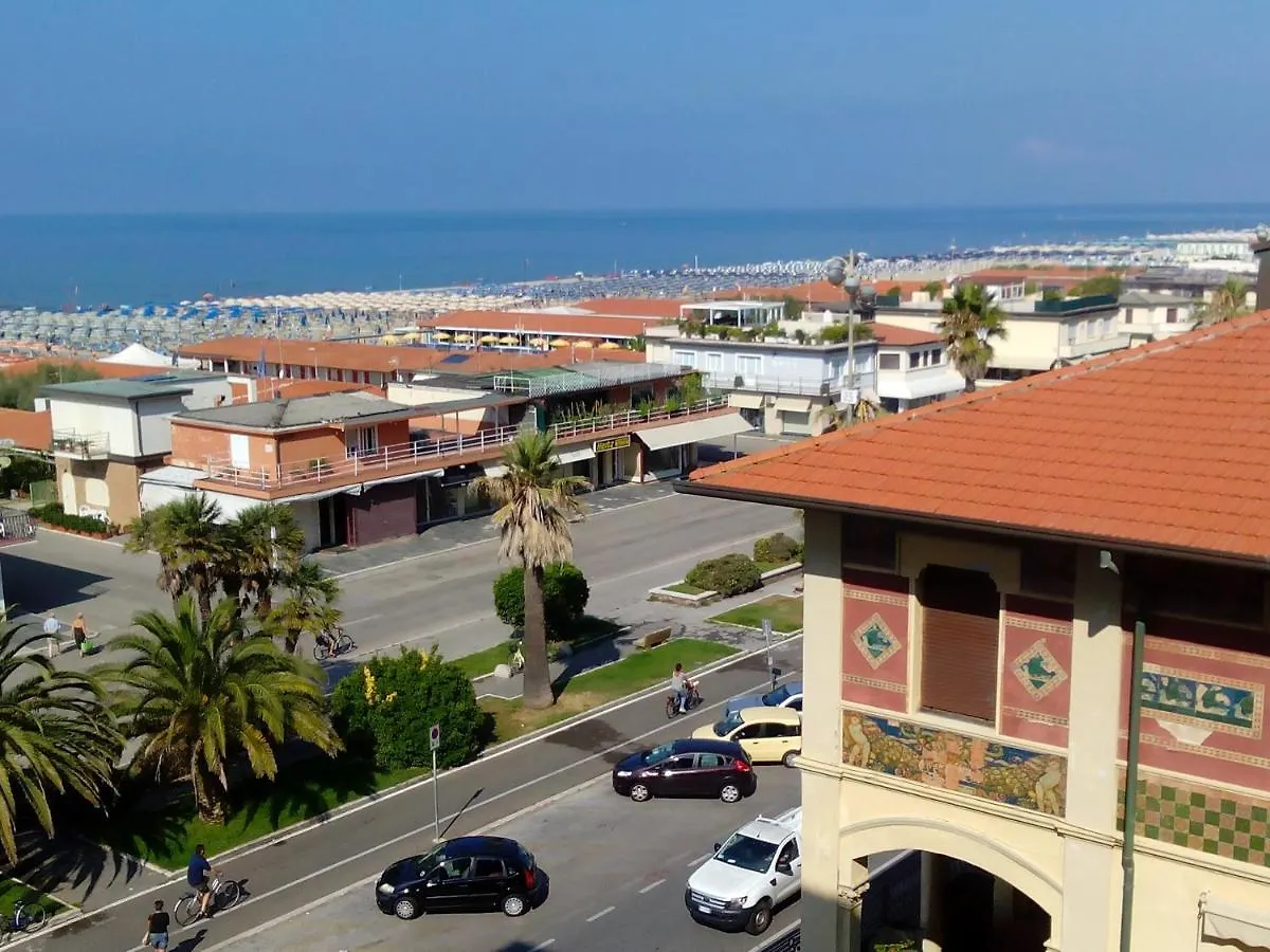 Bomboniera Fronte Mare ! Apartment Viareggio