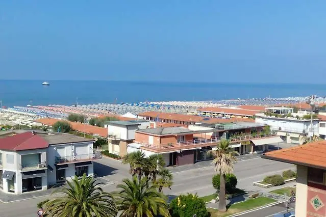 Bomboniera Fronte Mare ! Apartment Viareggio